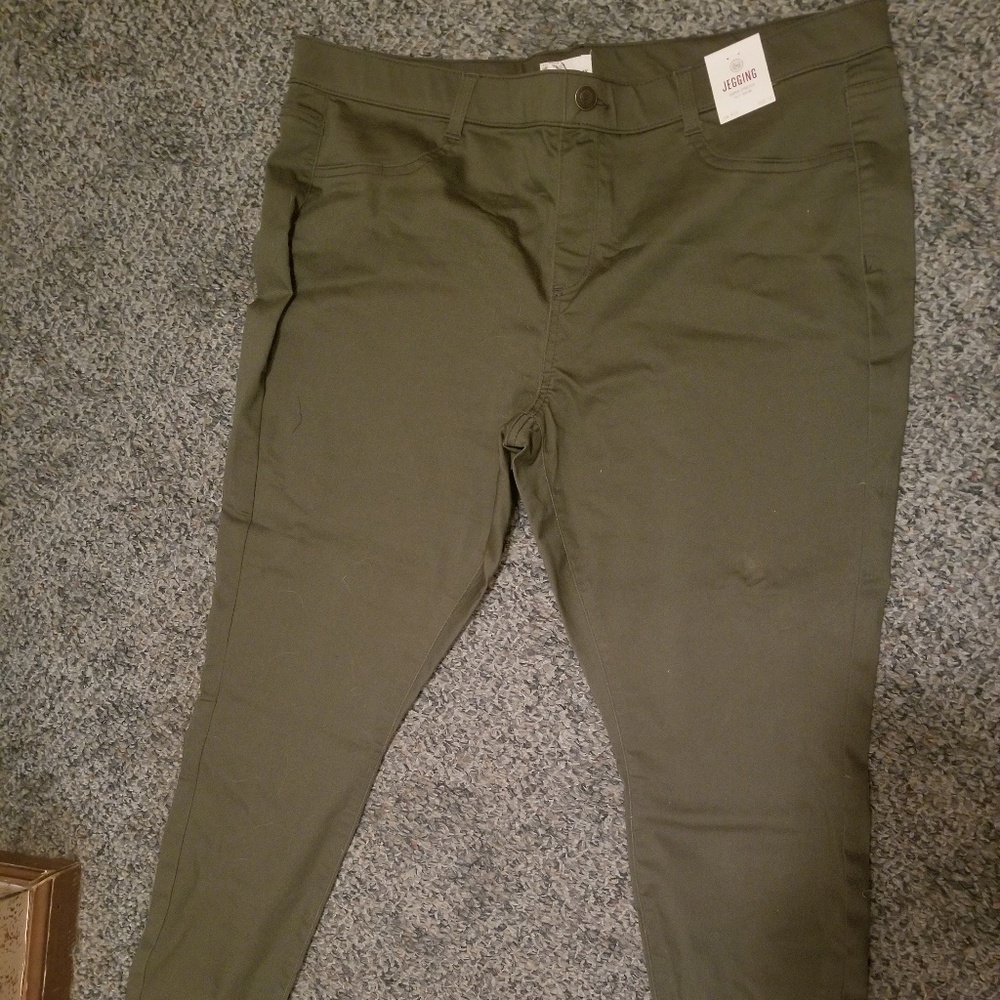 Juniors' Plus Size Pull-On Color Leggings